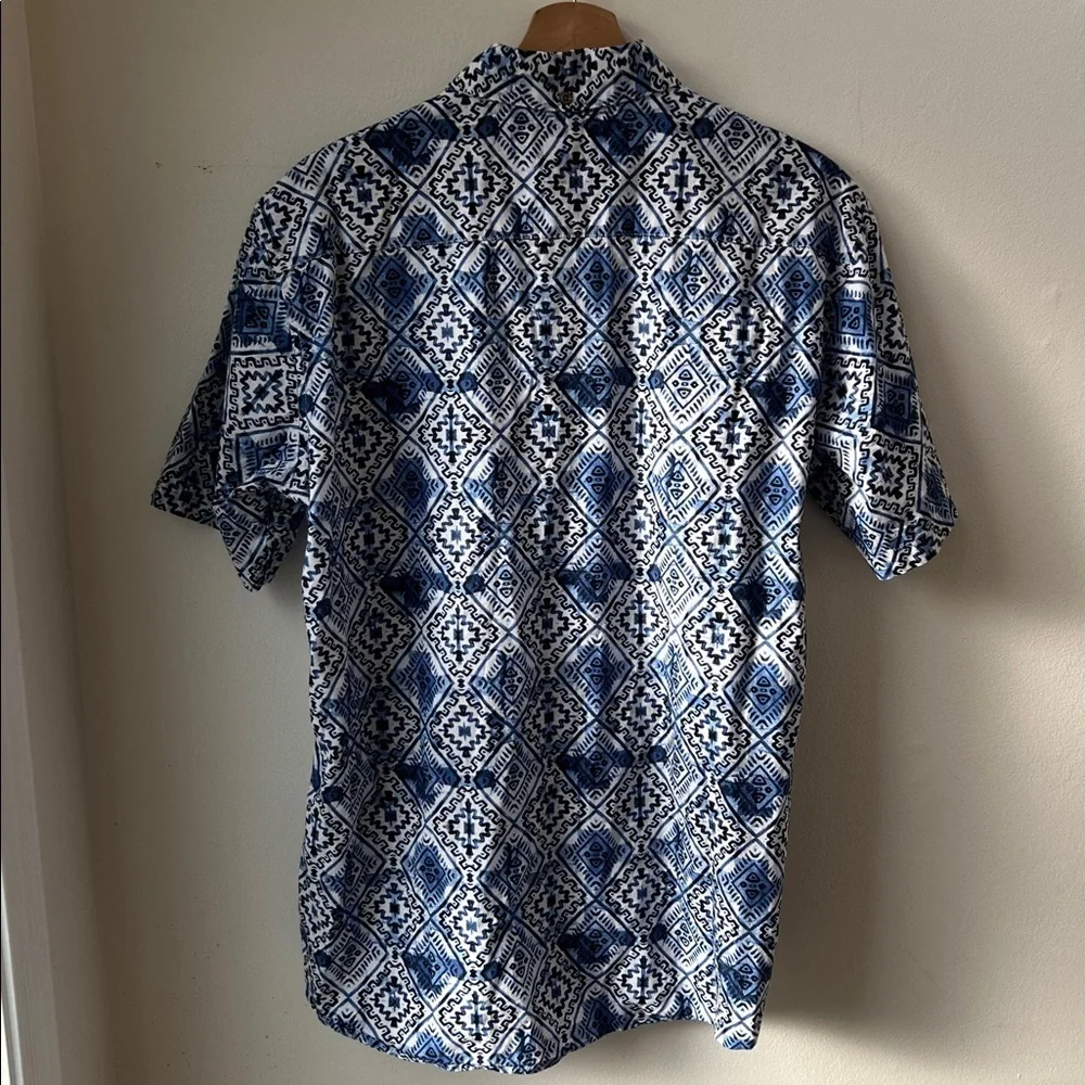 Hurley Men's Geometric Tribal Hawaiian Button down shirt Large